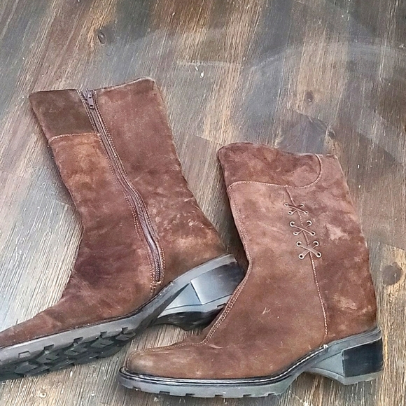 Aquatalia brown suede boots 8